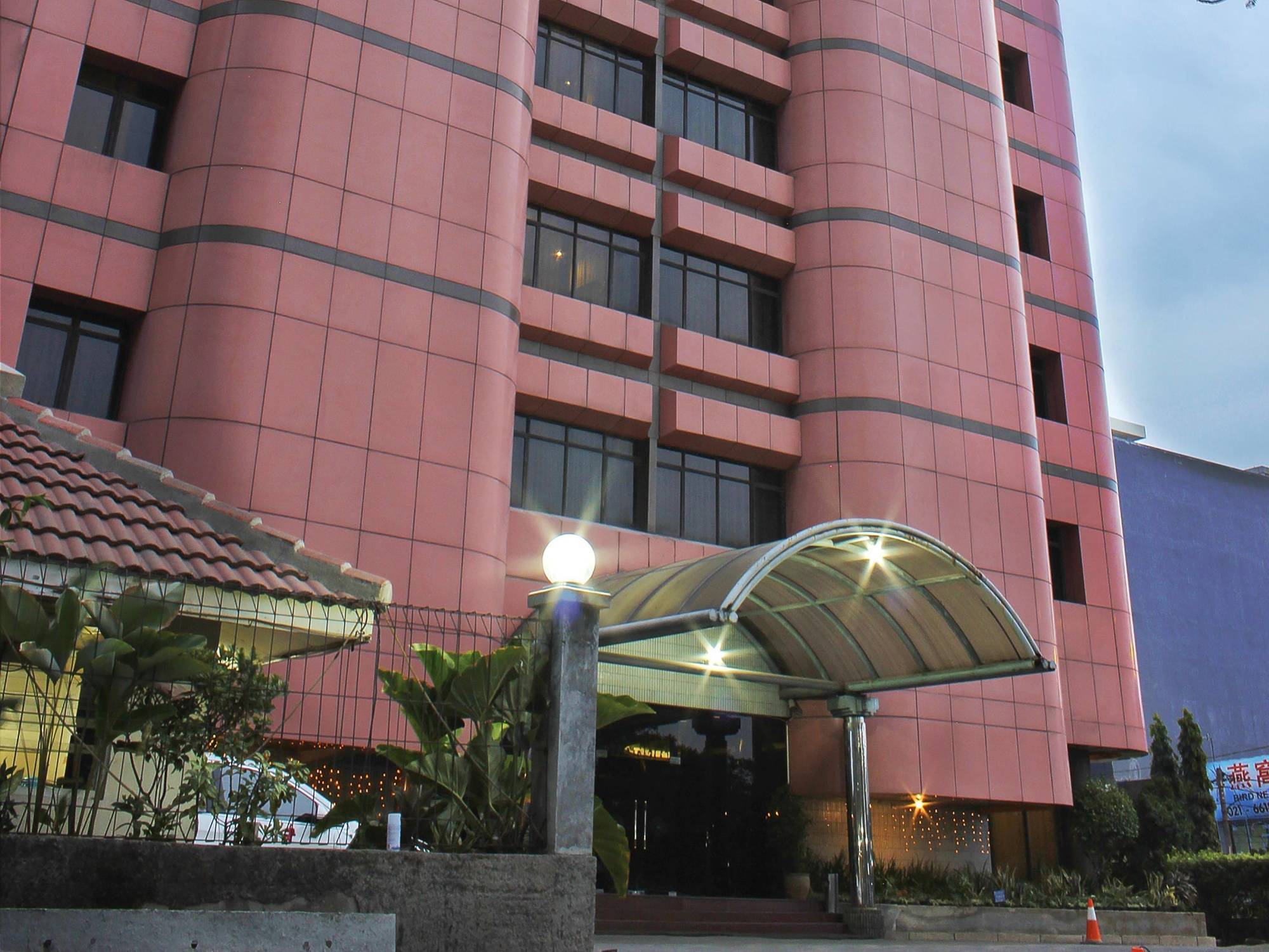 Sanno Hotel Jakarta Luaran gambar